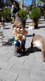 гном с лопатой